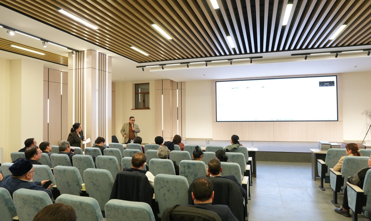 OʻZBEKISTONDAGI ISLOM SIVILIZATSIYASI MARKAZINING KENGAYTIRILGAN ILMIY KENGASHIDA PROREKTOR XALIDA KAMILOVA ISHTIROK ETDI